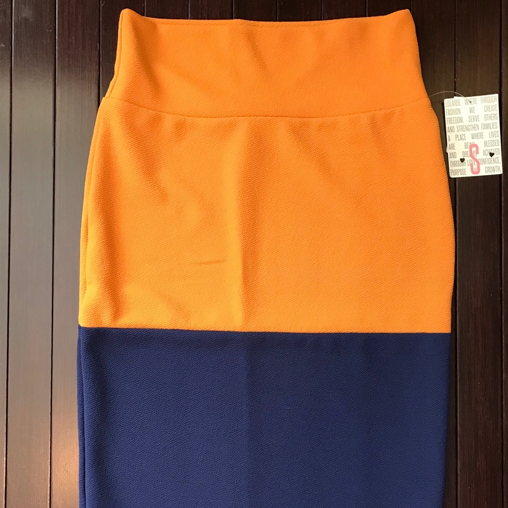 LuLaRoe Cassie Pencil Skirt